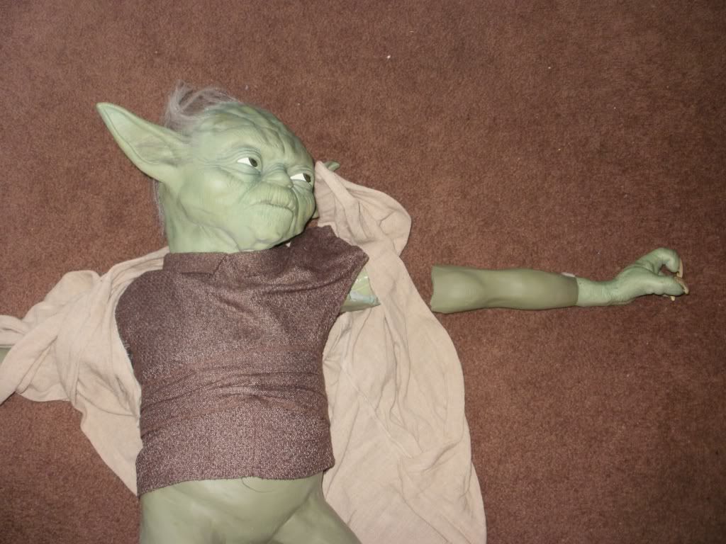 gentle giant yoda life size